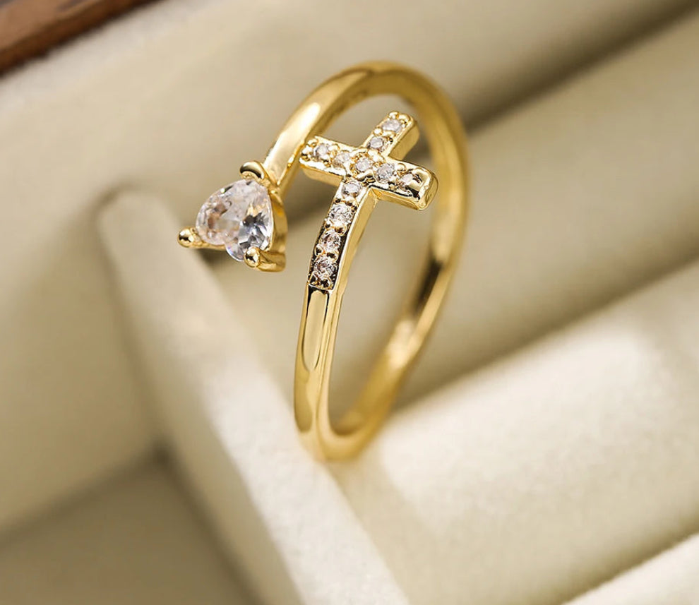 Eleganter Kreuz Ring mit Diamant