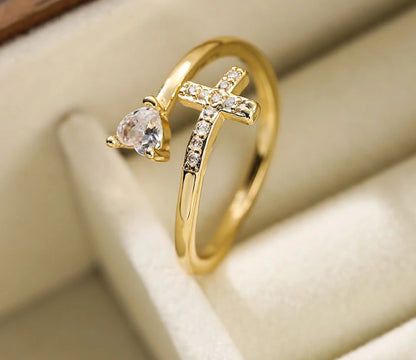 Eleganter Kreuz Ring mit Diamant